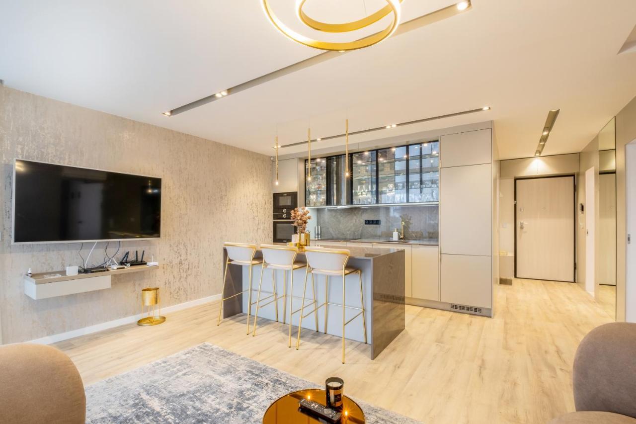 Myflat Coral 61 Luxury Apartment Шиофок Экстерьер фото
