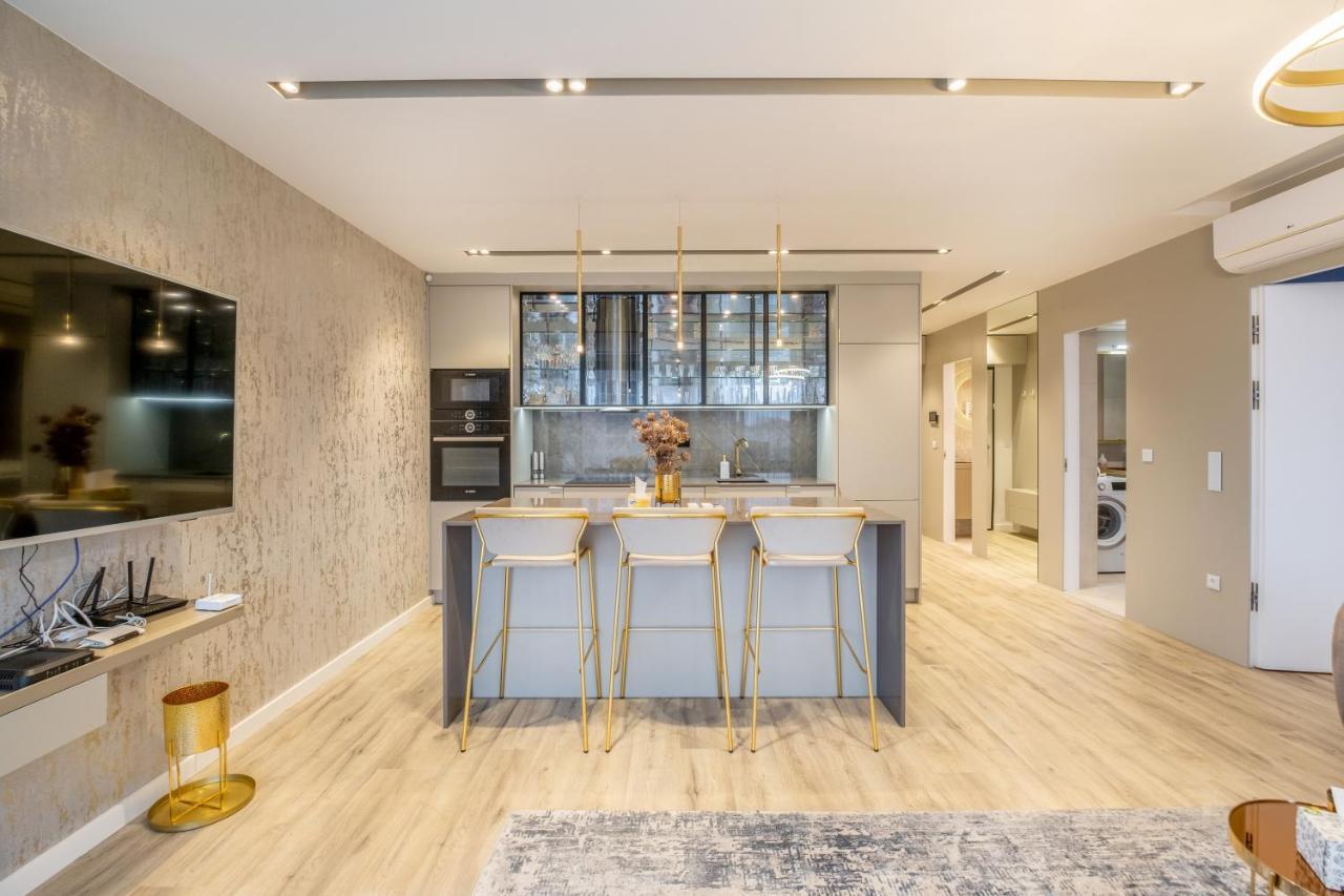 Myflat Coral 61 Luxury Apartment Шиофок Экстерьер фото